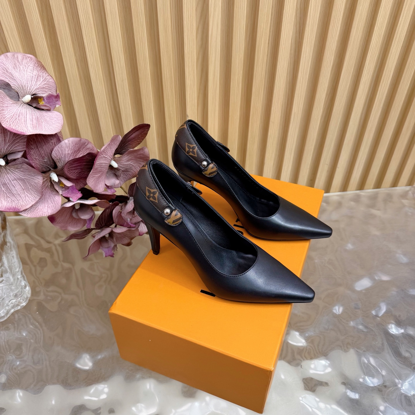 Women's high heels